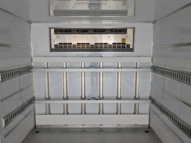 三菱 ファイター 2KG-FK65F(2WD)の写真17