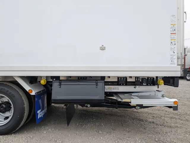 三菱 ファイター 2KG-FK65F(2WD)の写真22