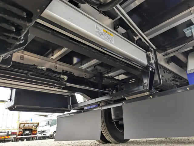 三菱 ファイター 2KG-FK65F(2WD)の写真32