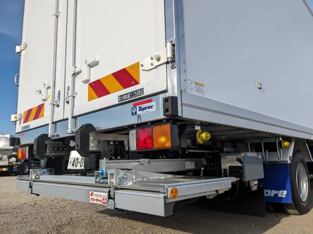 三菱 ファイター 2KG-FK65F(2WD)の写真6