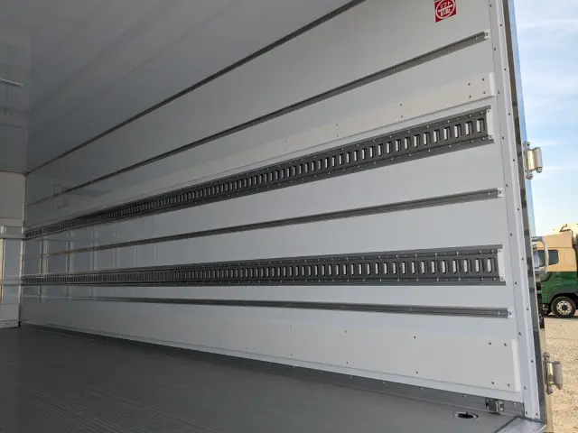 三菱 ファイター 2KG-FK65F(2WD)の写真21