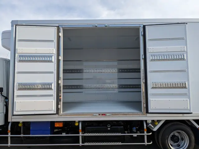 三菱 ファイター 2KG-FK65F(2WD)の写真28