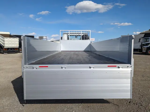 三菱 ファイター 2KG-FK65F(2WD)の写真8