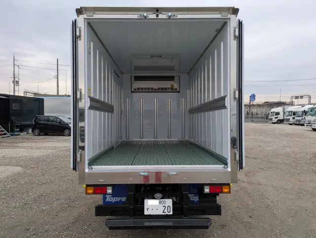 三菱 キャンター 2RG-FBAV0(2WD)の写真12