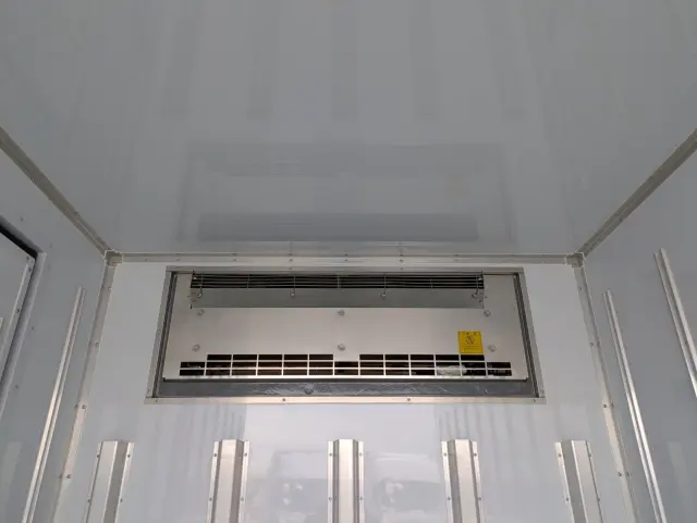 三菱 キャンター 2RG-FBAV0(2WD)の写真16