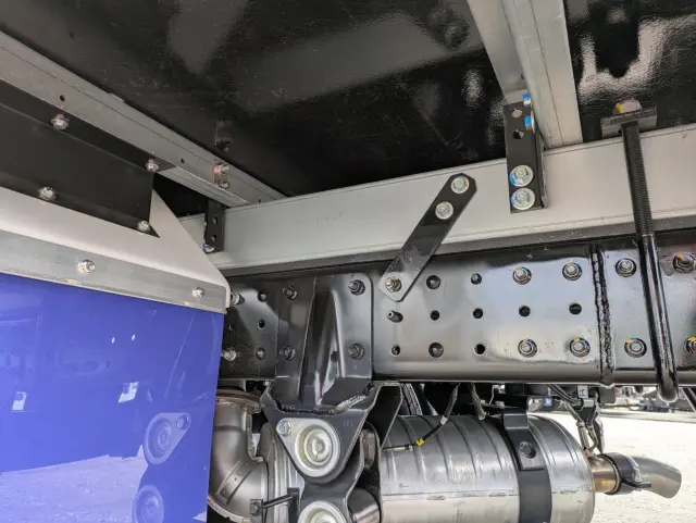 三菱 キャンター 2RG-FBAV0(2WD)の写真24