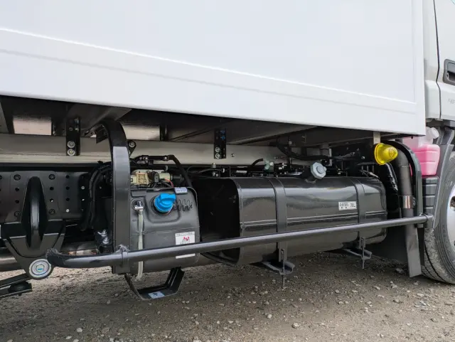 三菱 キャンター 2RG-FBAV0(2WD)の写真32