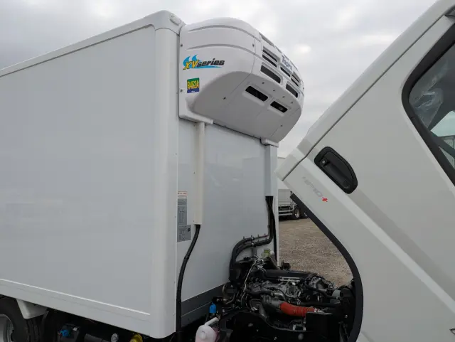 三菱 キャンター 2RG-FBAV0(2WD)の写真44