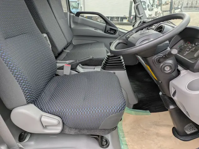 日野 デュトロ 2KG-XZU712M(2WD)の写真36