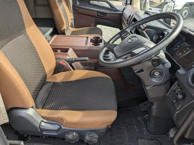 日野 レンジャー 2KG-FD2ABG(2WD)の写真27