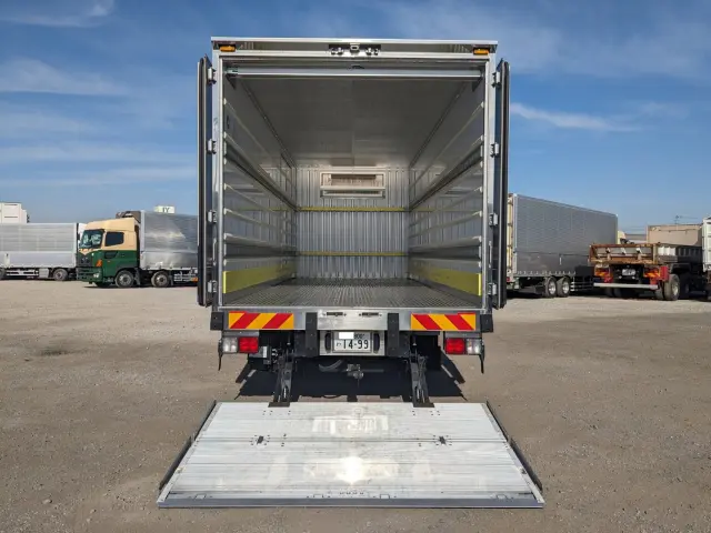 日野 レンジャー 2KG-FD2ABG(2WD)の写真9