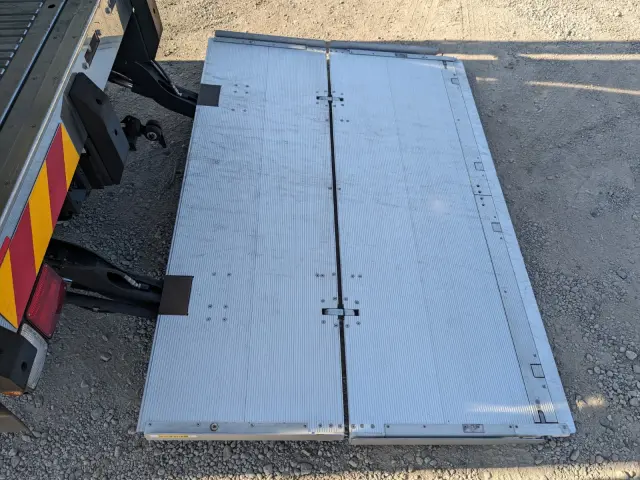 日野 レンジャー 2KG-FD2ABG(2WD)の写真10