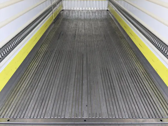 日野 レンジャー 2KG-FD2ABG(2WD)の写真14