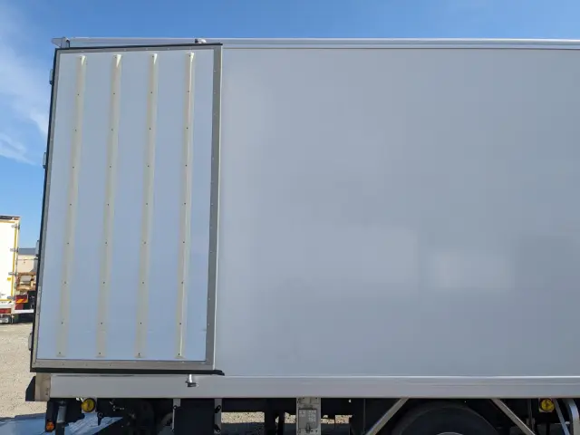 日野 レンジャー 2KG-FD2ABG(2WD)の写真30