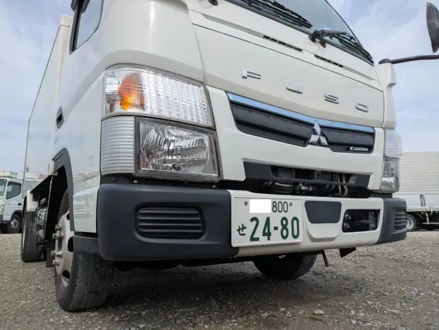 三菱 キャンター 2TG-FBA00(2WD)の写真5