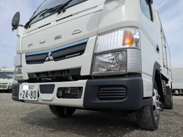 三菱 キャンター 2TG-FBA00(2WD)の写真6
