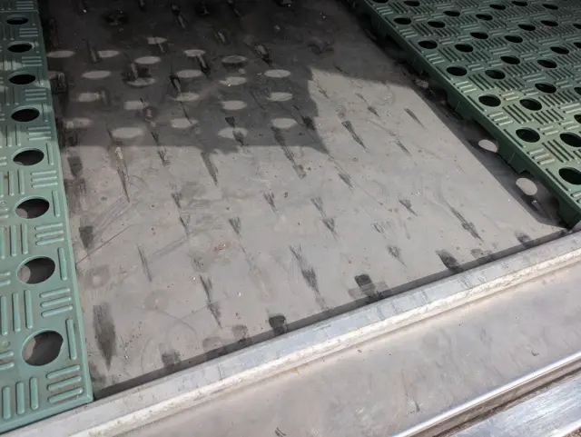 三菱 キャンター 2TG-FBA00(2WD)の写真15