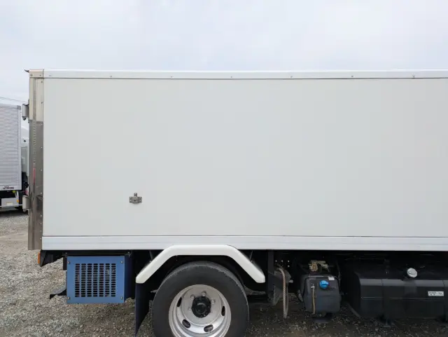 三菱 キャンター 2TG-FBA00(2WD)の写真30