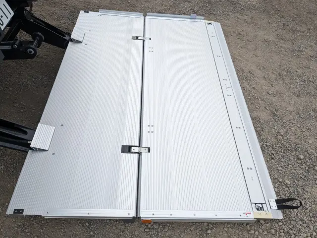 三菱 ファイター 2KG-FK65F(2WD)の写真9