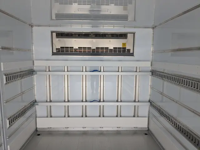 三菱 ファイター 2KG-FK65F(2WD)の写真17