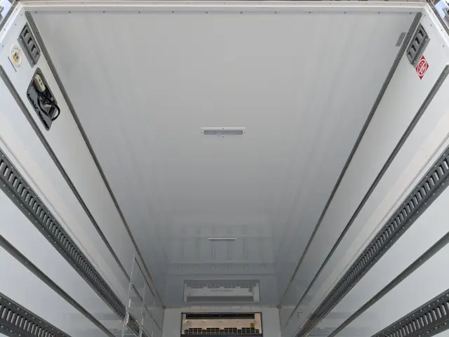 三菱 ファイター 2KG-FK65F(2WD)の写真16