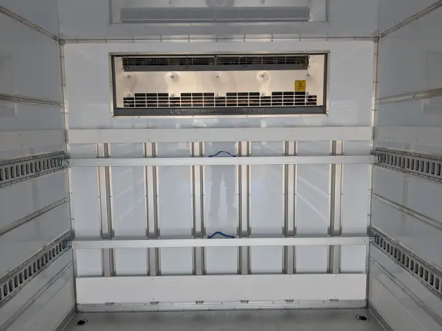 三菱 ファイター 2KG-FK65F(2WD)の写真19