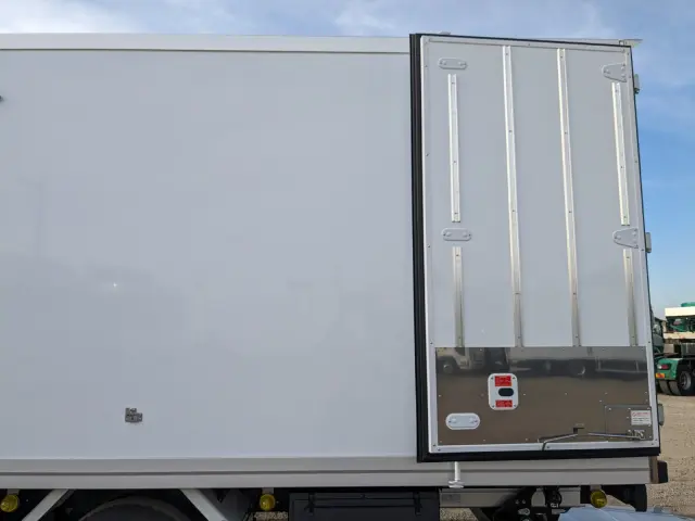 三菱 ファイター 2KG-FK65F(2WD)の写真23