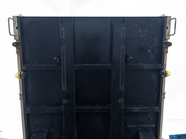 三菱 キャンター 2PG-FBA60(2WD)の写真32