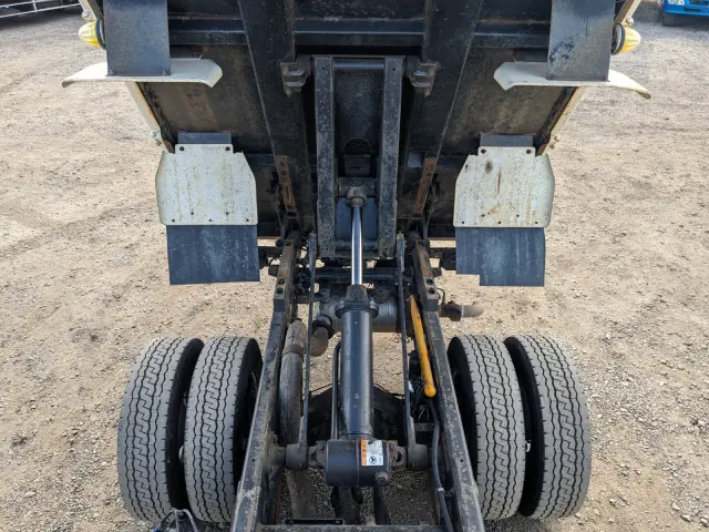 三菱 キャンター 2PG-FBA60(2WD)の写真33