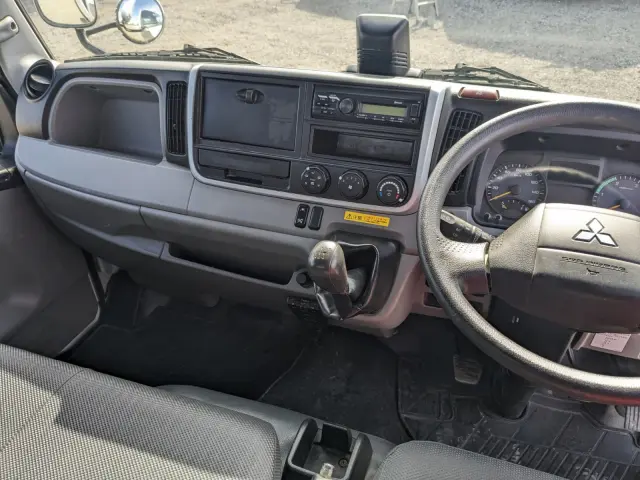 三菱 キャンター 2PG-FBA60(2WD)の写真40