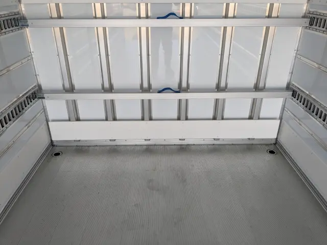 三菱 ファイター 2KG-FK65F(2WD)の写真17