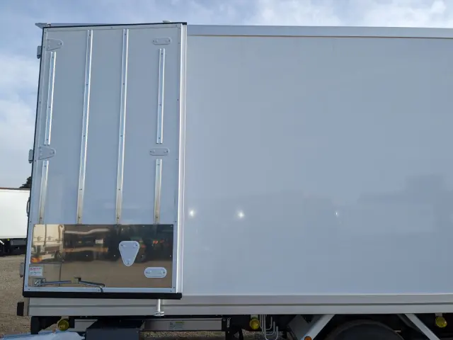 三菱 ファイター 2KG-FK65F(2WD)の写真30