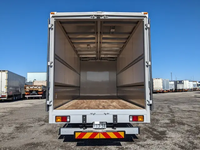 三菱 ファイター 2KG-FK65F(2WD)の写真9