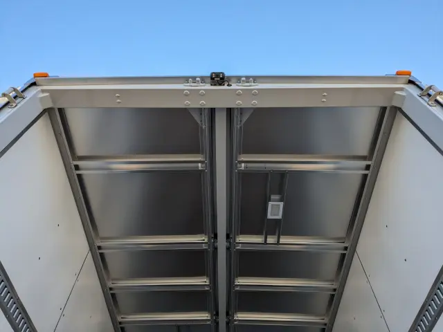 三菱 ファイター 2KG-FK65F(2WD)の写真11