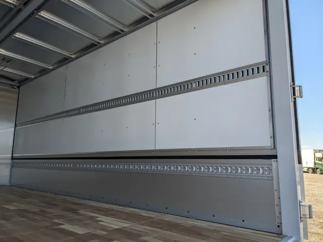 三菱 ファイター 2KG-FK65F(2WD)の写真18