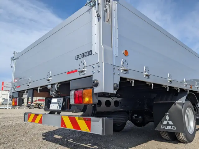 三菱 ファイター 2KG-FK62F(2WD)の写真7