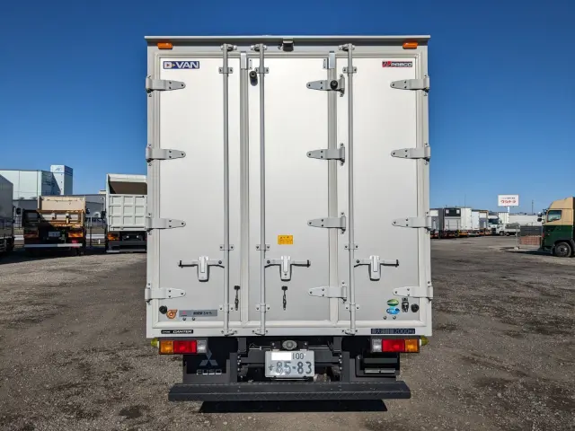 三菱 キャンター 2RG-FBA20(2WD)の写真6