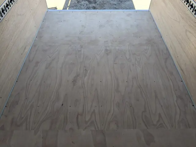 三菱 キャンター 2RG-FBA20(2WD)の写真17