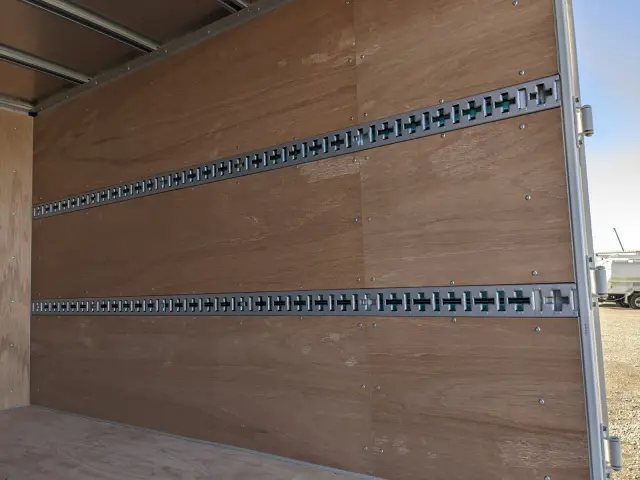 三菱 キャンター 2RG-FBA20(2WD)の写真18