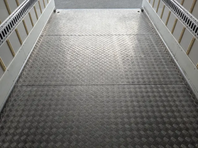 日野 デュトロ 2KG-XZU710M(2WD)の写真26