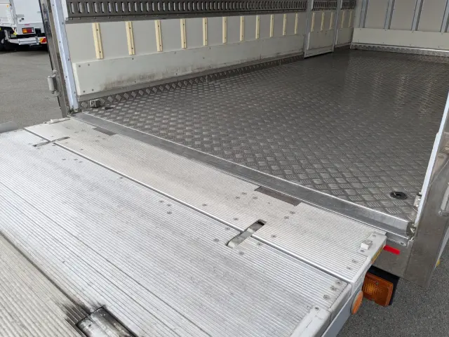 日野 デュトロ 2KG-XZU710M(2WD)の写真33