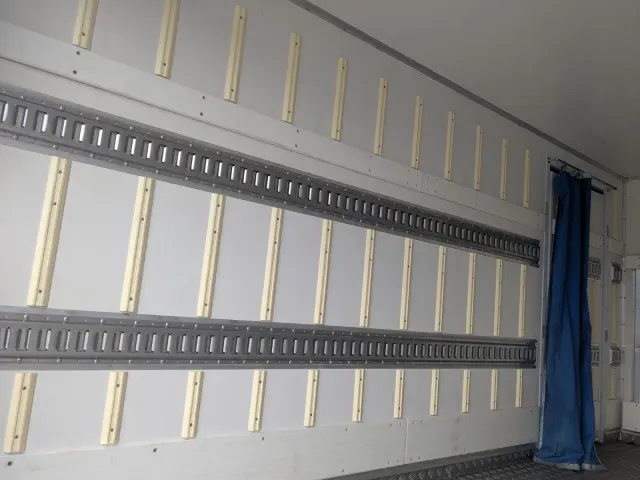 日野 デュトロ 2RG-XZU710M(2WD)の写真13