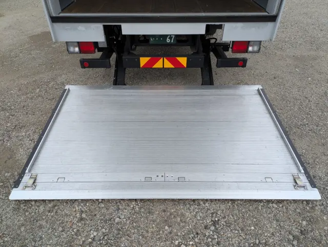 日野 レンジャー 2KG-FD2ABG(2WD)の写真14