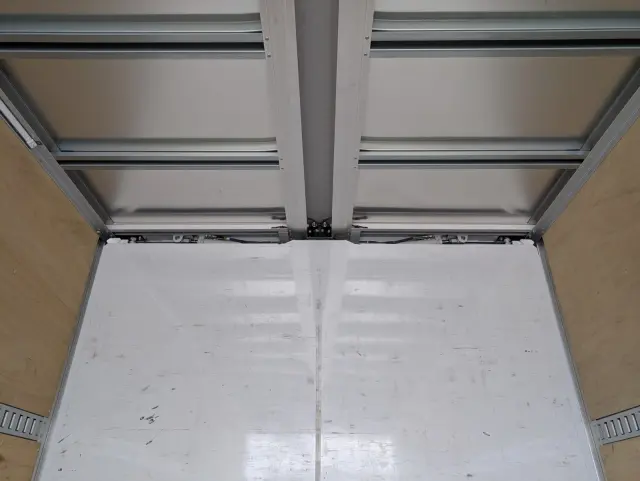 日野 レンジャー 2KG-FD2ABG(2WD)の写真16