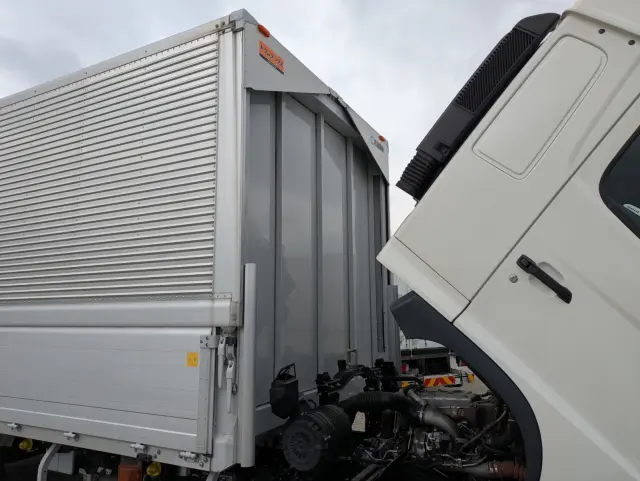 日野 レンジャー 2KG-FD2ABG(2WD)の写真47