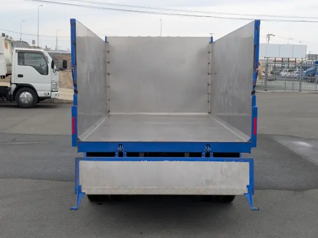 いすゞ エルフ 2PG-NKS88AD(2WD)の写真9