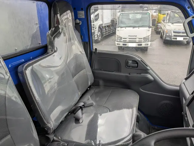 いすゞ エルフ 2PG-NKS88AD(2WD)の写真31