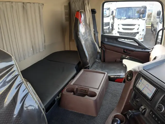 日野 プロフィア 2DG-FS1AGA(6x4)の写真33