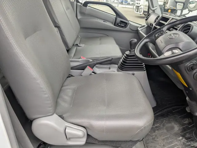 日野 デュトロ 2RG-XZU710M(2WD)の写真4