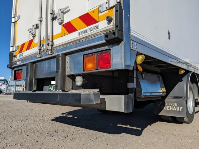 いすゞ フォワード 2PG-FRR90S2(2WD)の写真7